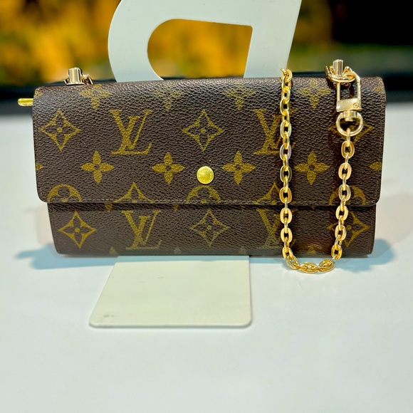 Louis Vuitton Handbags - Authentic Vintage Louis Vuitton Monogram Bifold Wallet on Chain.
